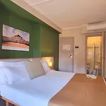Green Class Hotel Astoria